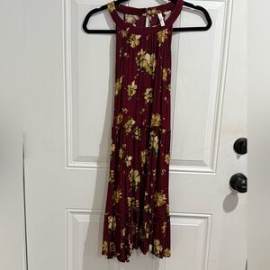 Xhilaration sleeveless Dress. Size Large.